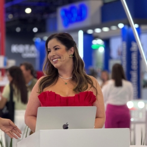 Biomédica de Tijucas brilha em evento com palestra sobre harmonização facial