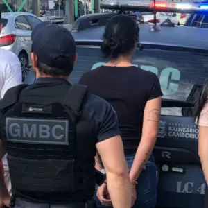 Golpistas tentam extorquir R$ 75 mil de idosa e são presos; entre elas uma mulher grávida