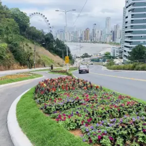Vista icônica e de cartão-postal gera polêmica em Balneário Camboriú