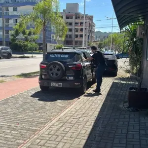 Massagista é preso por importunação sexual de clientes; três mulheres denunciaram
