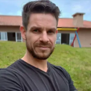 Deixou dois filhos: campanha arrecada fundos para família de personal morto em acidente