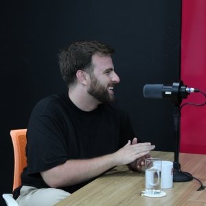 Guilherme da Flor De Liz revela os desafios de sua trajetória no POD&DEVE Podcast