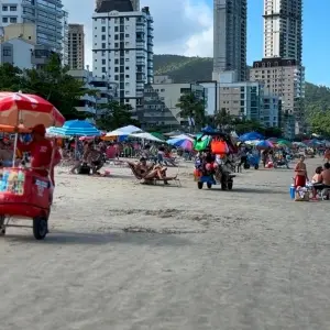 Temporada em Itapema atrai turistas e movimenta o mercado de trabalho