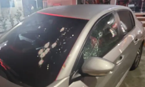 Grávida é baleada, bebê nasce ferido e homem morre em ataque a tiros