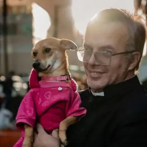 Padre lança projeto 