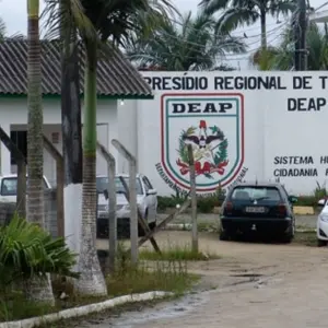 Homem de 65 anos é preso por estupro de vulnerável e coação