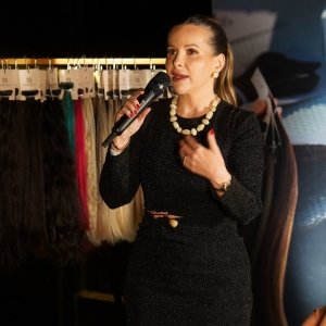 VÍDEO | Exclusiva técnica de mega hair com acabamento invisível é lançada em evento na cidade de Itapema
