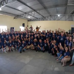 VEJA AS FOTOS | Colaboradores participam de festa do trabalhador da Cerâmica Tupi  Guarani
