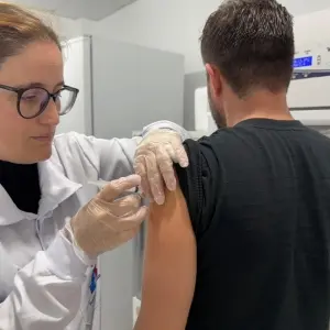 Com alta de casos respiratórios, município promove ‘Dia D’ de vacinação neste sábado