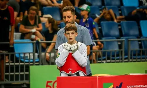 Atleta de Tijucas representa o Brasil no Mundial de Taekwondo nos Emirados Árabes