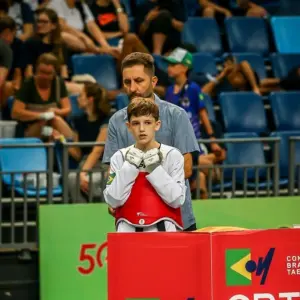Atleta de Tijucas representa o Brasil no Mundial de Taekwondo nos Emirados Árabes
