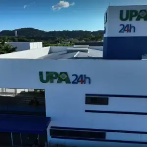 Homem é condenado por homofobia em unidade de saúde de Balneário Camboriú