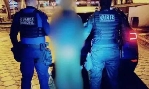 Foragido por roubo e tráfico é preso na Meia Praia, em Itapema