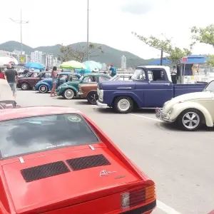 Itapema terá domingo de Feira Cultural e Encontro de Carros Antigos na Beira Mar