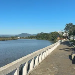 Frente fria traz temperaturas baixas e geada para SC neste final de semana