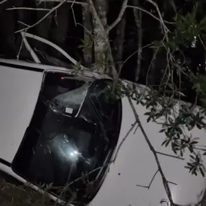 Colisão entre Jeep e Corsa deixa um ferido na SC-108 em Nova Trento