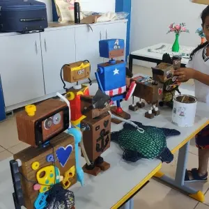 Oficina “Robôs Adoráveis” une criatividade e sustentabilidade nas escolas de Itapema