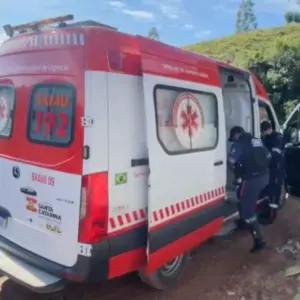 Trabalhador cai de 3 metros em obra e fica ferido em Canelinha