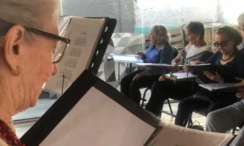 Balneário Camboriú reforça combate à violência contra idosos com mais de 900 atendimentos em 2025