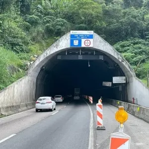 Túnel do Morro do Boi na BR-101 será totalmente bloqueado na terça