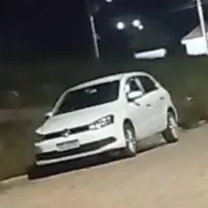 Criminosos encapuzados invadem casa e roubam loja de roupas em Canelinha