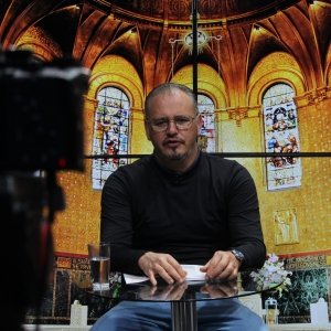 Encontre paz, força e esperança na mensagem de hoje com Padre Elizandro, em mais uma tarde de espiritualidade