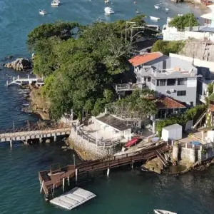 Pousada de luxo em Porto Belo é alvo de operação por suspeita de lavagem de dinheiro