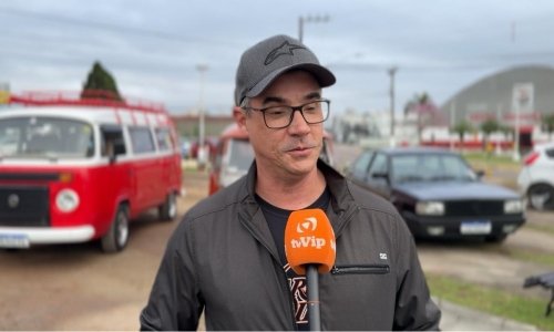 Carros antigos tomam conta da Concha Acústica em Tijucas neste sábado