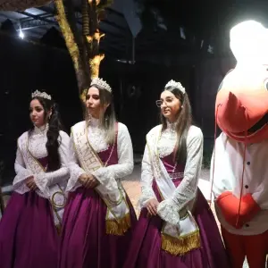 Michel Teló, Gusttavo Mioto e Zezé Di Camargo & Luciano em Porto Belo