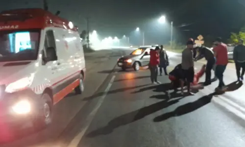 Mulher fica ferida em acidente de moto na SC-410 em Canelinha