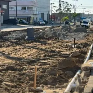 Obra na Avenida Coleira causa interdição parcial, apesar de anúncio oficial de bloqueio total