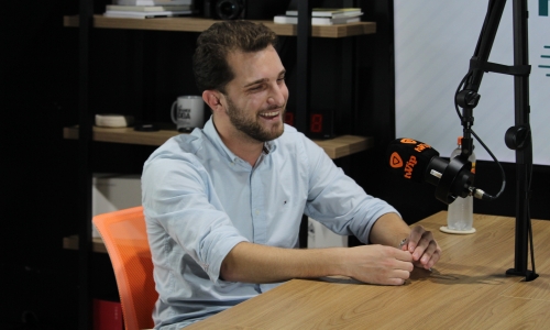 Jhone Renner fala sobre trajetória e planos para Tijucas no Primeiro Clic Podcast