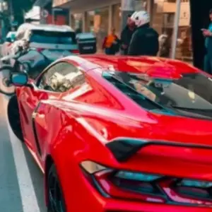 Corvette com mais de R$ 119 mil em débitos é apreendido na região