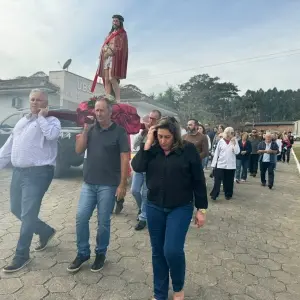 Fé e tradição marcam a Procissão do Senhor Bom Jesus do Porto da Itinga em Tijucas