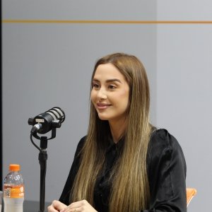 Cantora fala sobre a força feminina no Primeiro Clic edição especial “Entre Elas”