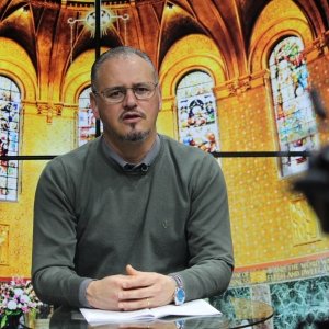 Padre Elizandro traz mensagem de fé no programa de hoje