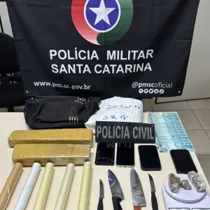Casal é preso por tráfico de drogas com 2 kg de maconha em São João Batista