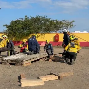 Bombeiros de Tijucas realizam curso de busca e resgate em estruturas colapsadas