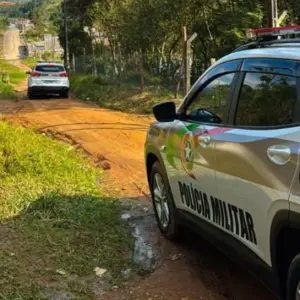 Homem de 38 anos é preso por furtar celular de funcionária de colégio