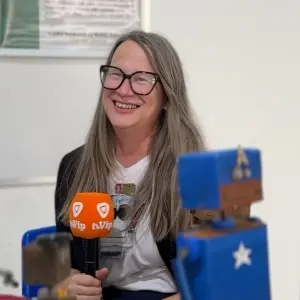 Oficina de robôs com material reciclável encantam alunos de Itapema