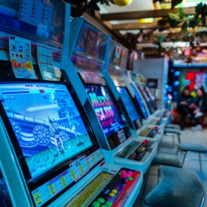 História do desenvolvimento dos cassinos online: de sites primitivos a plataformas modernas