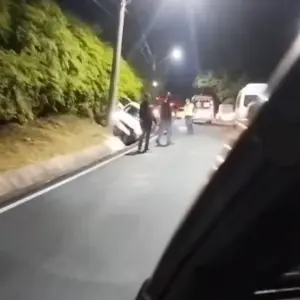 Acidente no Morro de Bombas mobiliza bombeiros e causa congestionamento