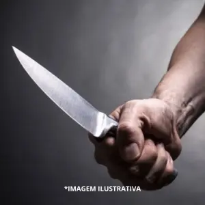 Dois homens ficaram feridos em uma ocorrência envolvendo golpes de faca