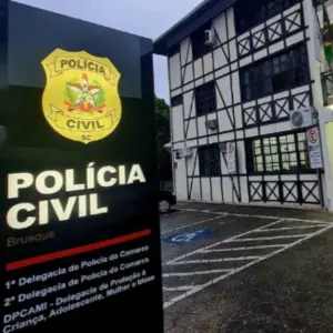 Falso roubo de encomendas revela esquema em Brusque