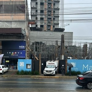 Trabalhador morre após queda de aproximdamente 4 metros em obra em Porto Belo
