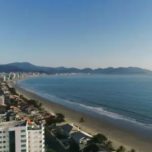 Porto Belo promove dia municipal de limpeza de praias e rios