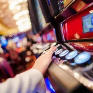 Fornecedores de máquinas caça-níqueis: Como encontrar os melhores jogos para cassinos online