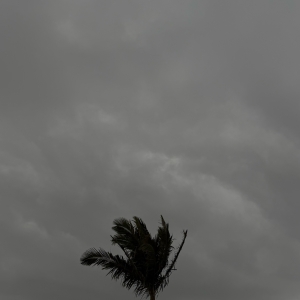 Notificação de alerta de tempestade com vendaval e granizo assusta moradores