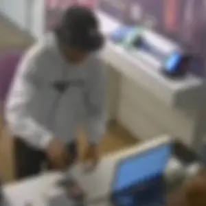 Funcionário relata momentos de tensão durante assalto à loja da Vivo em Tijucas  