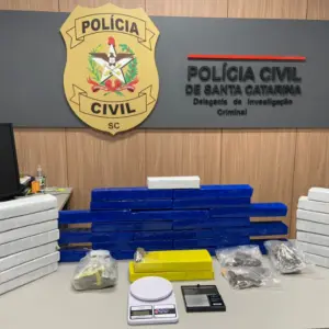 Operação apreende 27 kg de drogas e prende dupla por tráfico em Brusque
